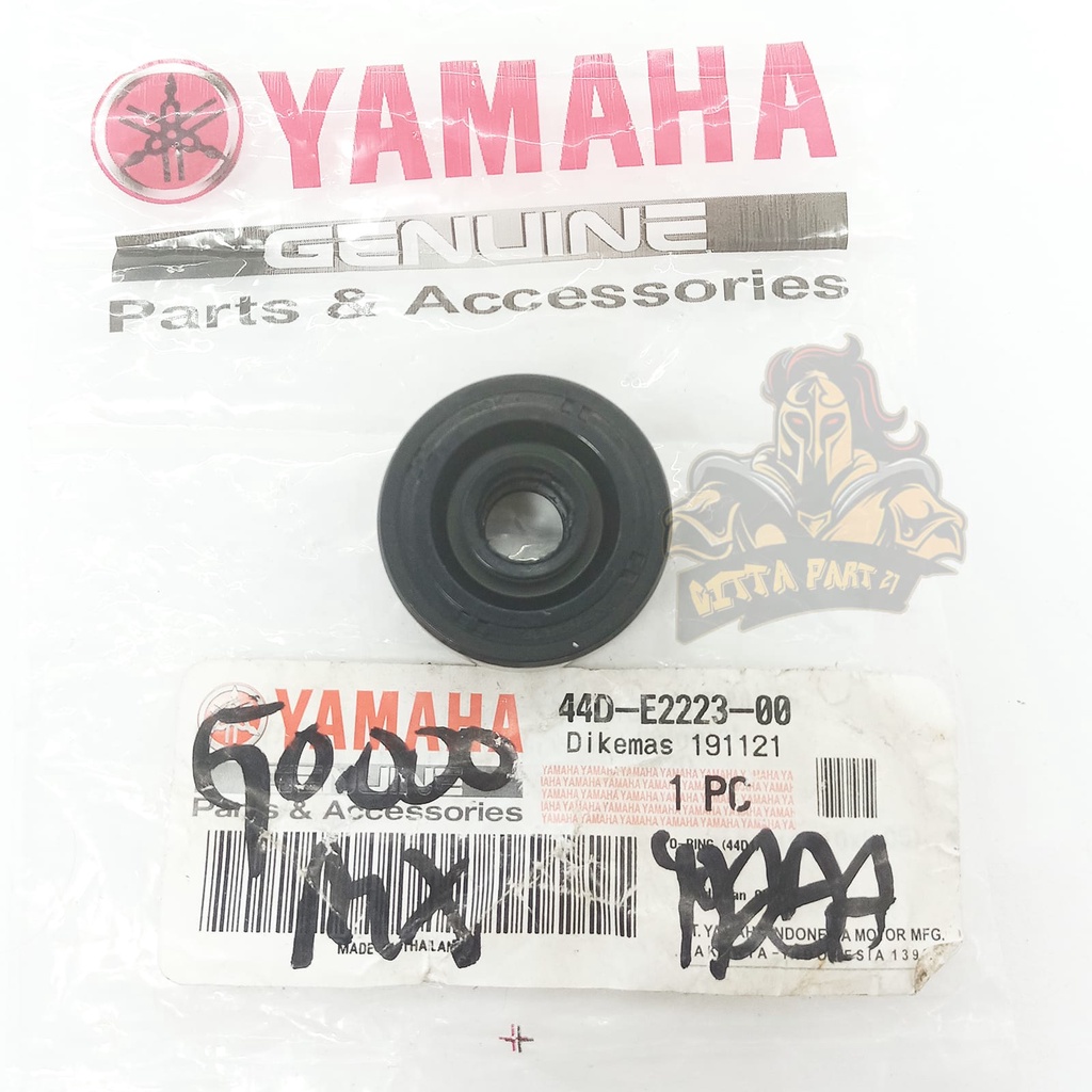 OLI OIL SEAL WATER PUMP YAMAHA 44D KUALITAS ASLI ORIGINAL YAMAHA YGP PRESISI KARET BERKUALITAS TIDAK MUDAH KERAS TAHAN PANAS DAN TIDAK NGEMBANG DAN DIJAMIN AWET XEON RC XEON JUPITER MX JUPITER MX 135 NEW VIXION LAMA VIXION NEW