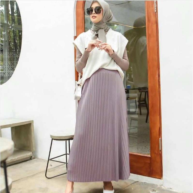 Umma Skirt by Lightsclo