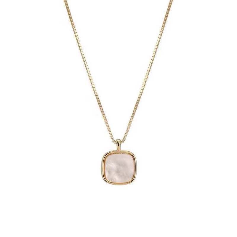 Simple Square Shell Necklace Preserving Niche White Mother-of-pearl High-quality Light Luxury Clavicle Chain Female Sexy Girl Jewelry