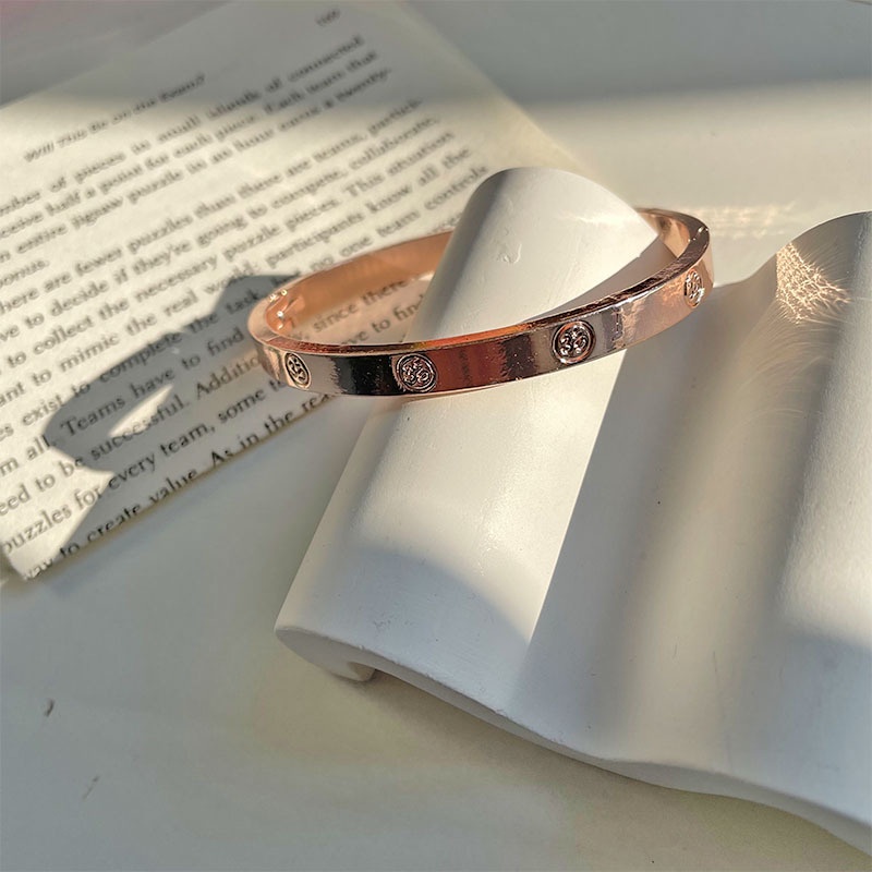 Gelang Warna Rose Gold Untuk Wanita