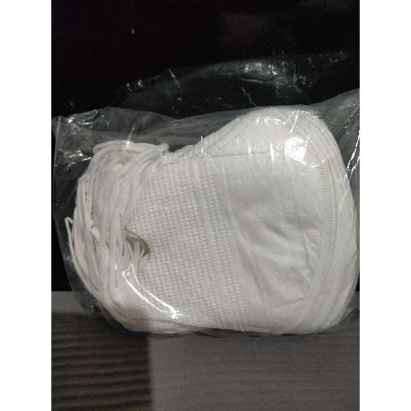 MASKER DUCKBILL PUTIH CAREION M&K FACEMASK EARLOOP