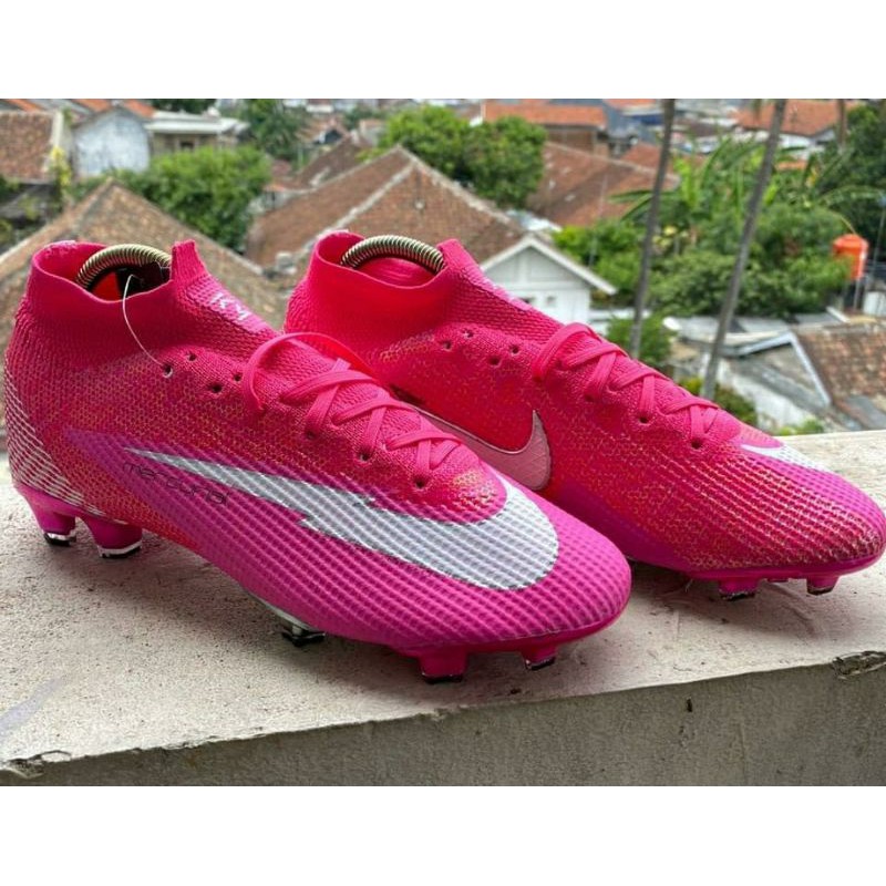 Harga Mbappe Pink Terbaru Agustus 2022 