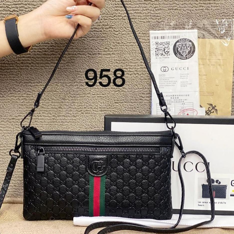 Oke Price.. CLUTCH WANITA GUCCI EMBOSS ( SUPER PREMIUM ) IMPORT