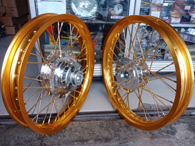 Paketan Velg Megapro CB 150 New Megapro CBR 150 Tiger revo Verza 150 Sonic 150 ukuran 185 215 17