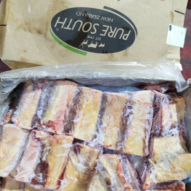 

Daging sapi dan tulang iga