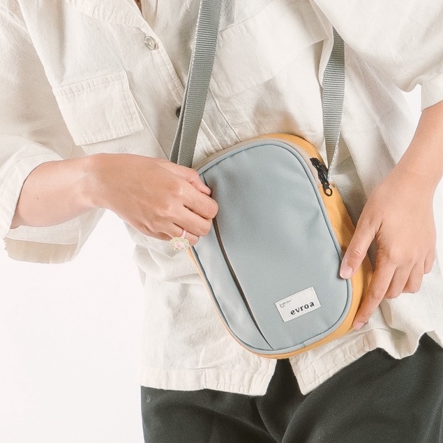 Evroa Poppy Sling Bag - Grey Honey