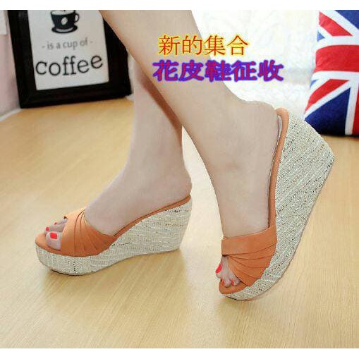 Sepatu Wedges Wanita Aksen Brokat Lace Warna Putih Kuning Imp 2322BG  Wanita Wedges Silang Lapis Kok