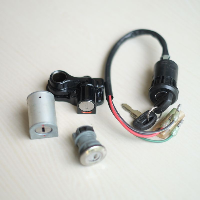 KUNCI SET KEYSET HONDA GL100 GL125 GLK GL 100 125 ORIGINAL NOS ORI BARU SPEEDOMETER KOTAK TAHUN MUDA