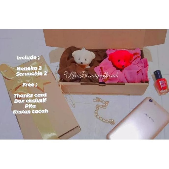 

HAMPERS KADO BONEKA|SCRUNCHIE| HAMPERS ULTAH | LEBARAN | WISUDA | WEDDING DLL | HAMPERS GIFT