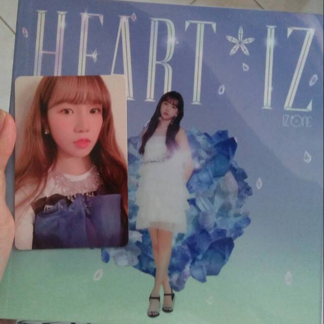 Heart*iz album only + Yuri photocard