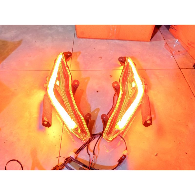 Lampu sein depan Beat Esp 2017 Alis plus LED mata elang