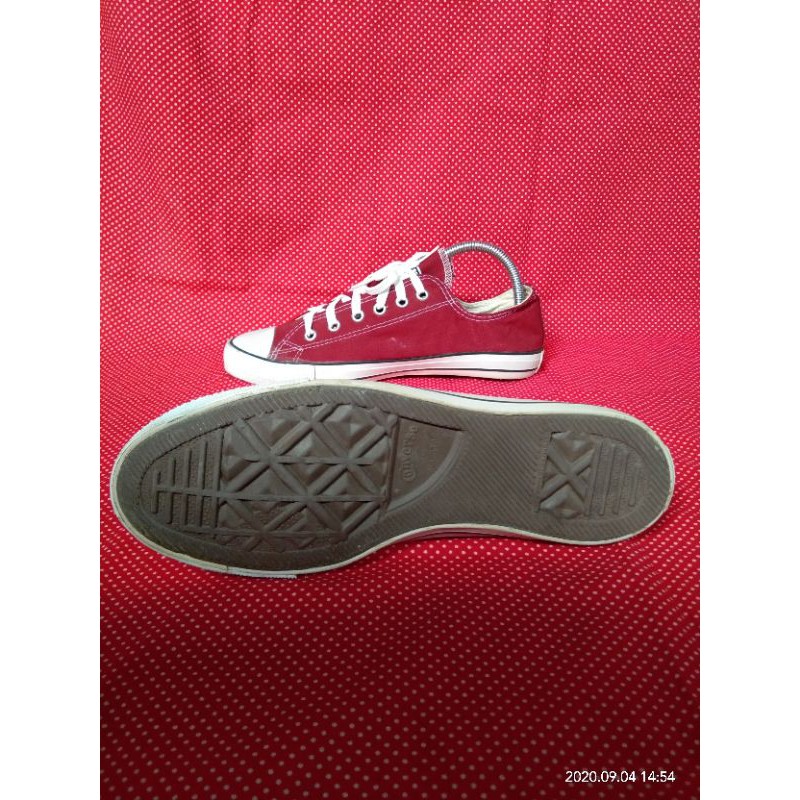 Converse Maroon