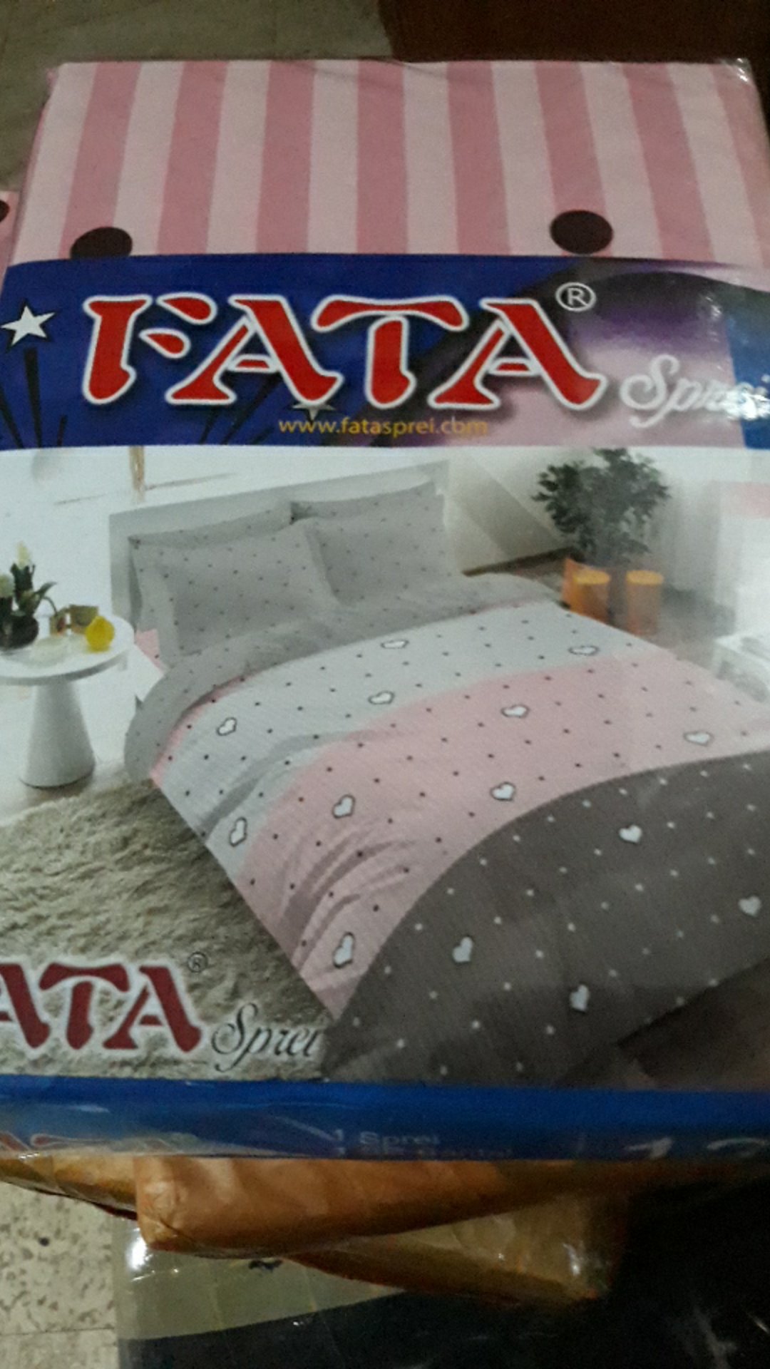 Sprei Fata Red Paris/pandora/brittany/lovela/puzzle/atmosphere/fernando/daesogun/lavonya/margarita