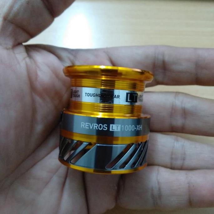 Gaya Spool Daiwa Revros Lt 1000 Terlaris