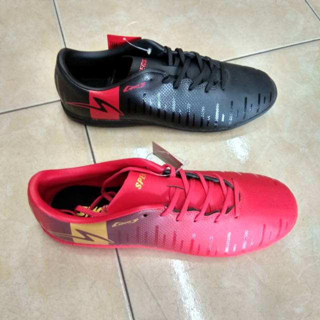 Sepatu futsal specs original swervo mojave