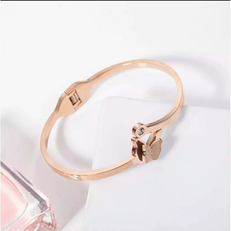 Fourfashion Gelang Bangle Titanium Model Butterfly With Diamond Artificial Tersedia Warna Rose Gold