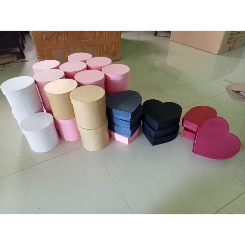 

Kotak Kado HardBox Bulat & Love