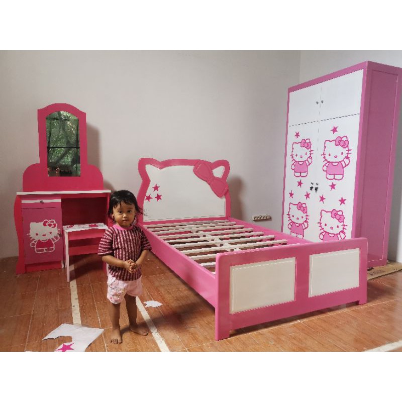 Kamar Set Anak Hello kitty Karakter Garansi