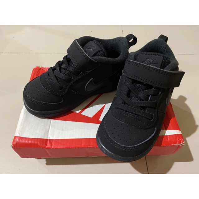 nike court borough low gold