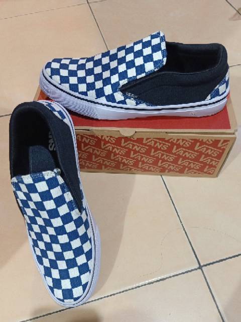 Slip on catur