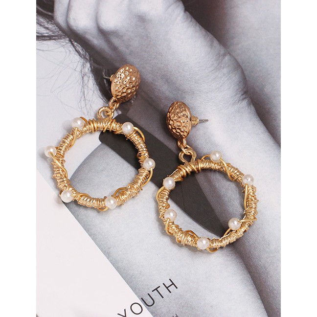 LRC Anting Tusuk Fashion Gold Pearl Earrings F49669