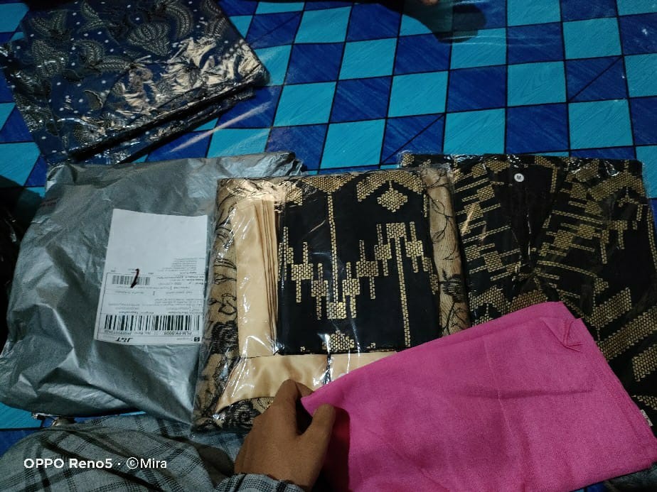 Kebaya Couple Semi Prancis Kebaya Batik Couple Kintana Batik Couple Kebaya Warna Hitam