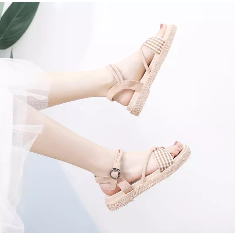 WEDGES SANDAL WANITA / SANDAL WEDGES KOTAK 7678