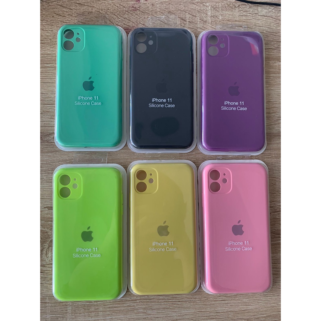 SILICONE CASE IPHONE 11