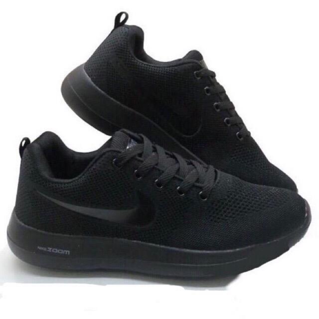 nike pure black shoes