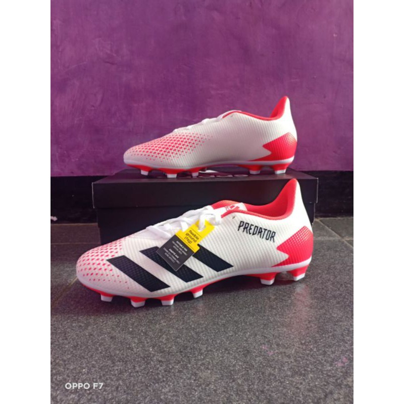 SEPATU BOLA ADIDAS PREDATOR 20.4