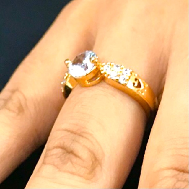 Cincin wanita / cincin replika berlian / cincin permata replika berlian / cincin lapis emas / cincin