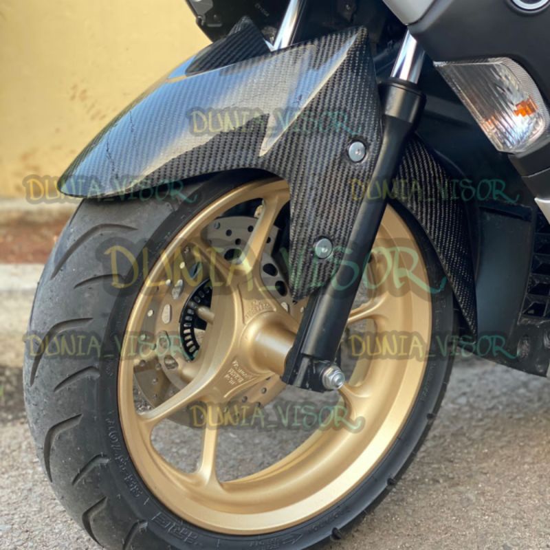 Spakbor depan yamaha Nmax Karbon Kevlar . spakbor Nmax karbon kevlar