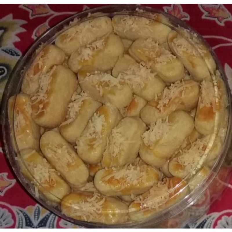 

KUE KASTENGEL KEJU GURIH DAN NGEJU BANGET