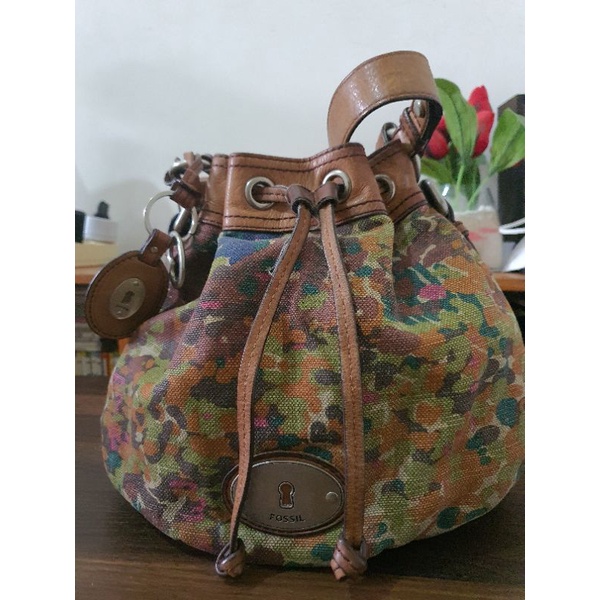 FOSSIL MADDOX DRAWSTRING FLORAL AUTHENTIC