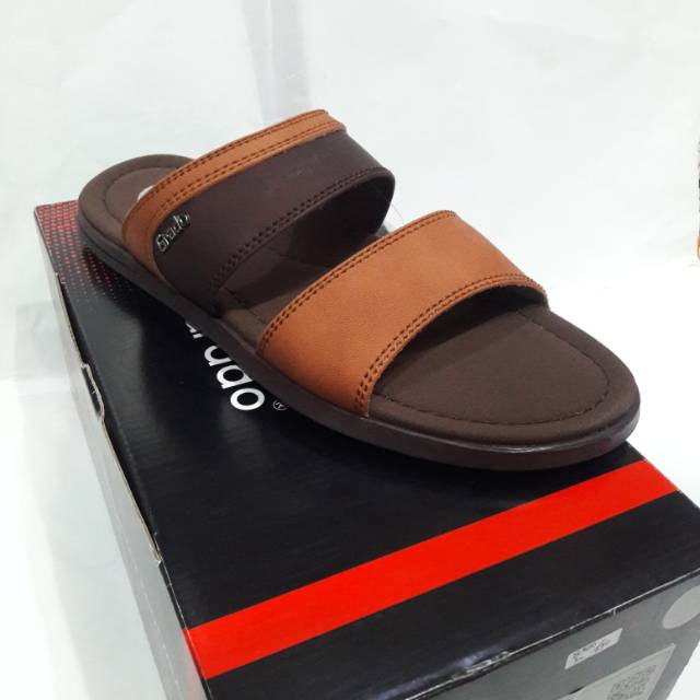 Sandal pria grado