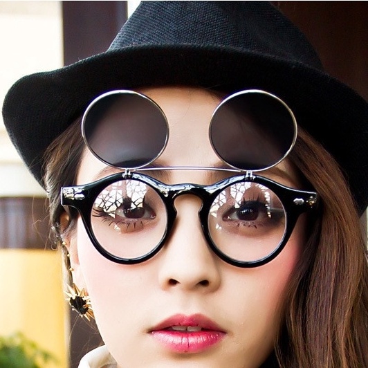 Kacamata hitam Bundar Vintage Double Frame Pria Wanita Kaca mata Steampunk Fashion Anti Radiasi UV Korea Jepang Fashion Style Vintage Steampunk Goggles Clip on Sunglasses Retro Flip Up Eyeglasses Gothic Eyewear UV400 Punk Glasses