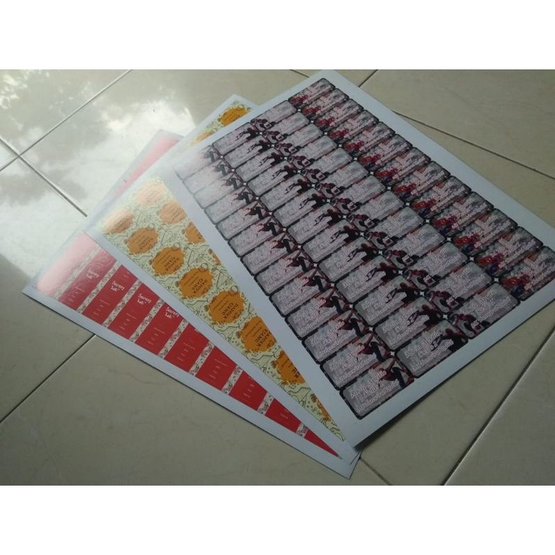 

sticker chromo a3+ dengan cutting tanpa laminasi