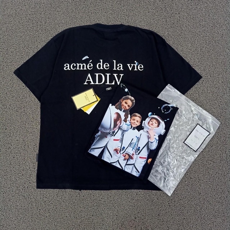 KAOS OVERSIZE ACME DE LA VIE TSHIRT