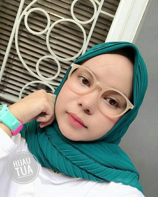 GS Hijab Segiempat Plisket Ceruty/Square Crunkle Baby Doll