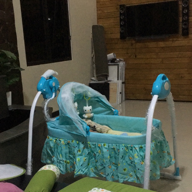 Ayunan bayi otomatis