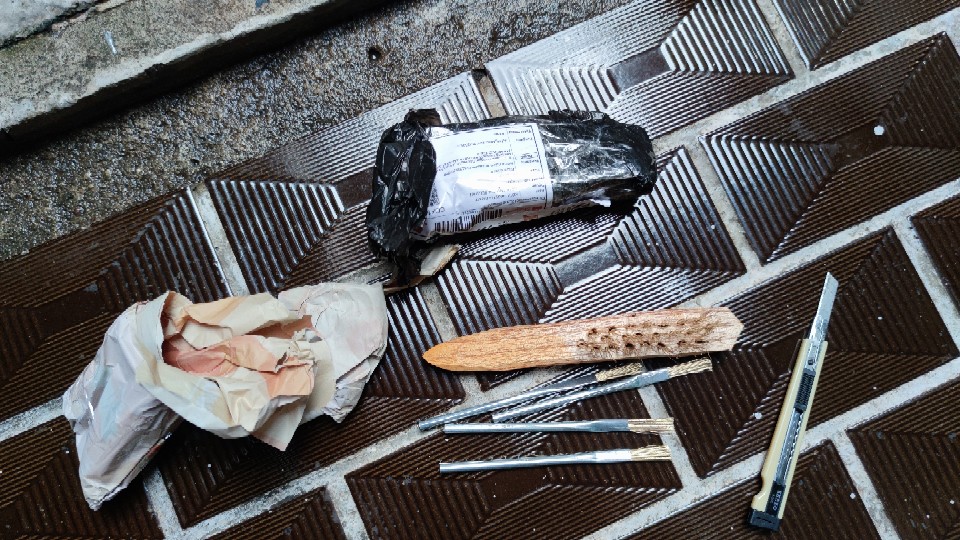 Sikat Kawat Gagang Kayu Kuas Kuningan