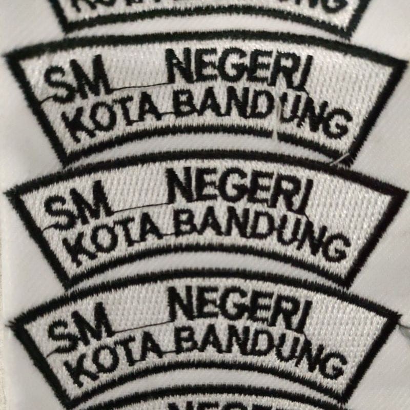 BORDIR NAMA SENDIRI