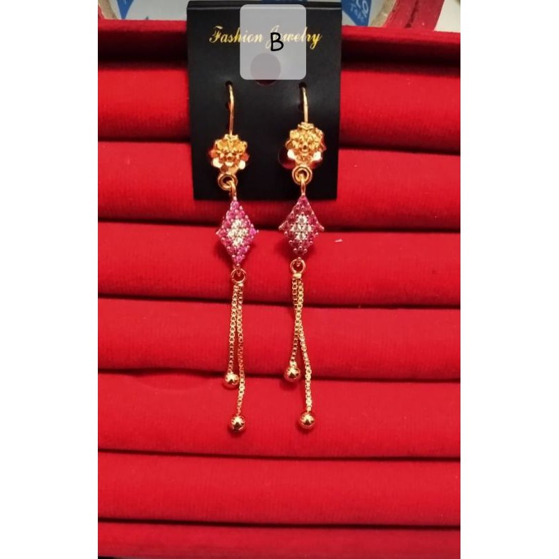 anting xuping wanita lapis emas dengan mata zircon  C221.