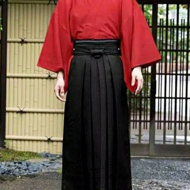 【QTakasi】YUKATA HAKAMA MERAH HITAM JAPAN DRILL KIMONO CUSTOM COSPLAY