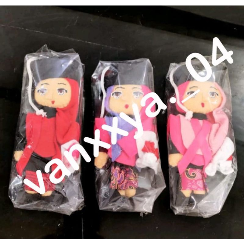 Boneka wisuda hijab non hijab flanel murah hadiah souvenir wisuda