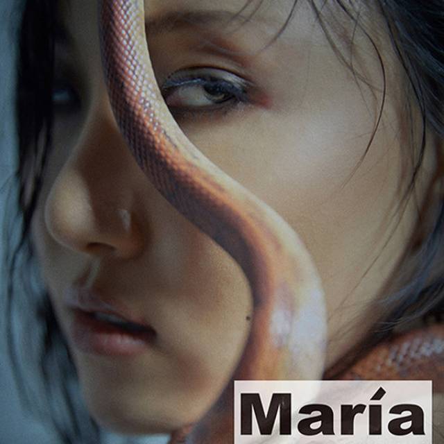 Hwasa 1st Mini Album - Maria