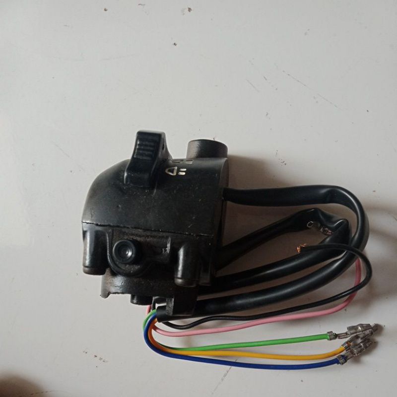 holder yamaha v80 super deluxe