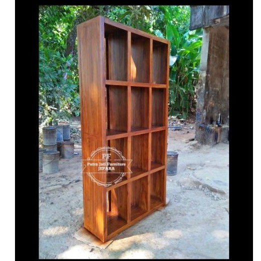 Rak hias besar rak buku kerja kayu jati Jepara