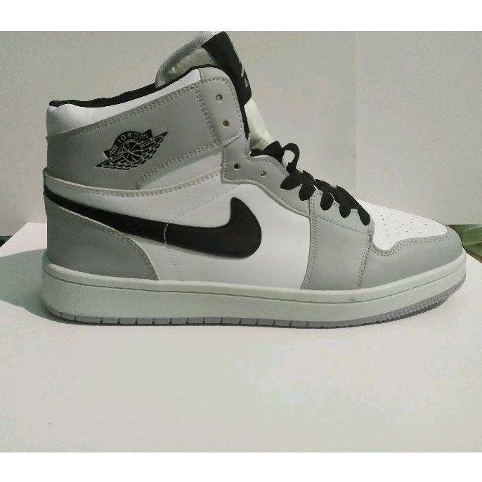 Sepatu Nike Air Jordan 1 High Smoke Grey White Light Abu Putih Import