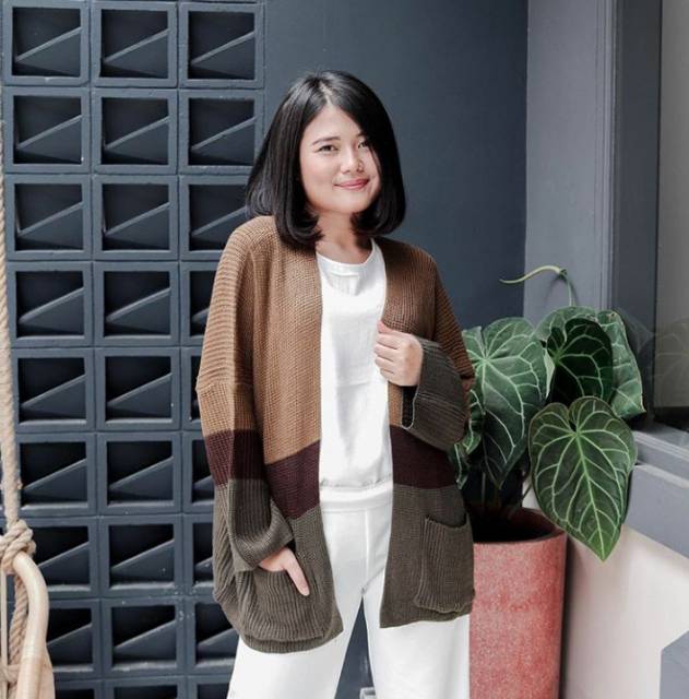 OVERSIZE LAVELLA POLET STRIPI PREMIUM 3 WARNA OUTER RAJUT TEBAL CAMEROON